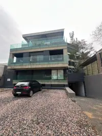 Venta Apartamento Con Cochera Frente a playa mansa - Miniatura 1