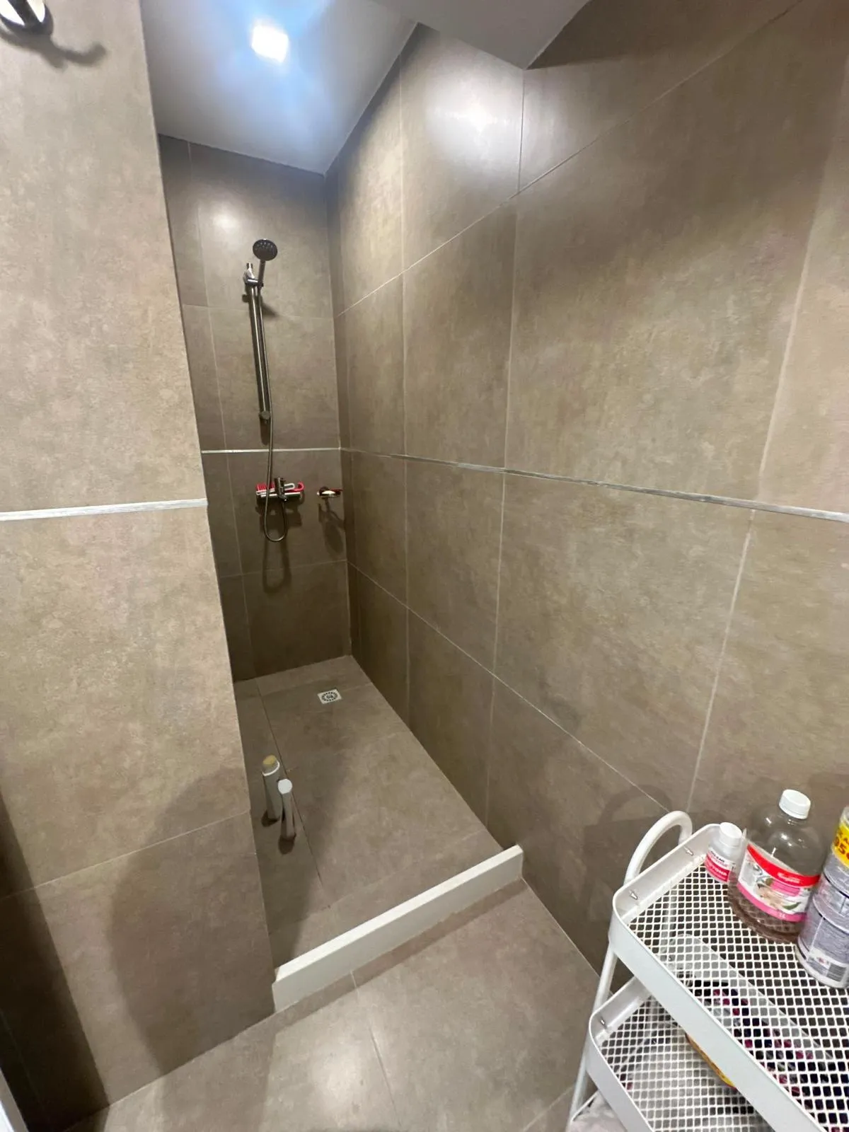 Venta Apartamento Con Cochera Frente a playa mansa - Imagen 10