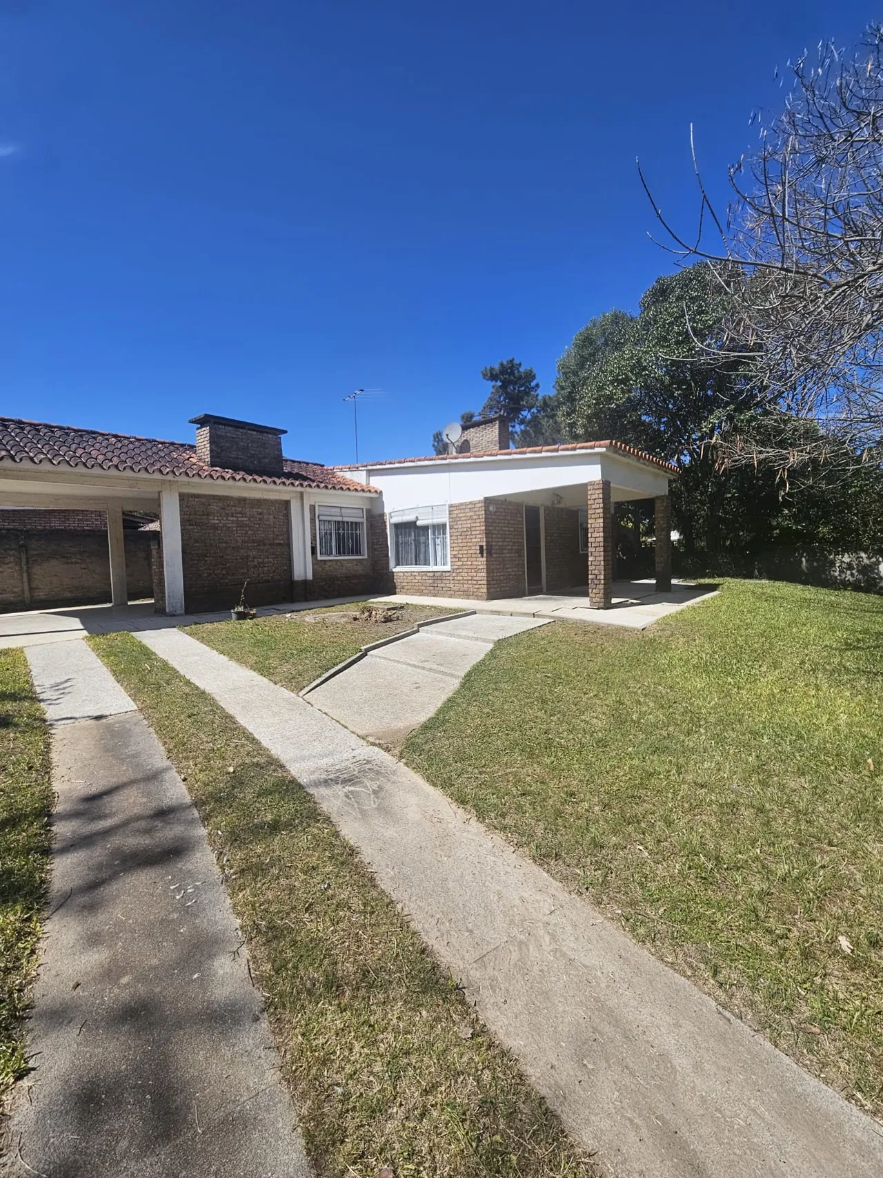 Alquiler Casa 3 Dormitorios Y 2 Baños En Pinamar Sur - Imagen 1
